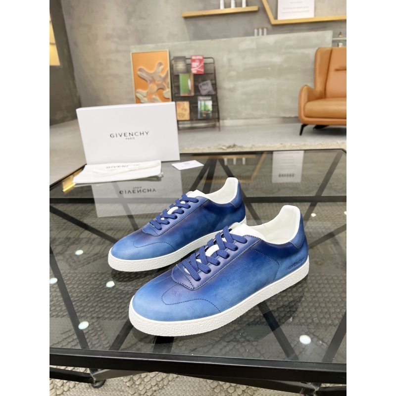 G*u*i casual shoes